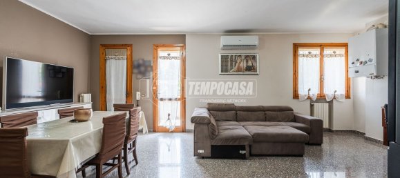 5 bedrooms House in Vignola, Italy No. 346652 11