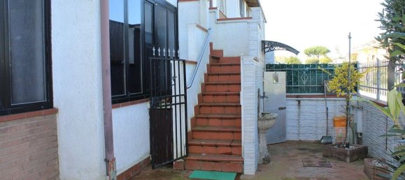 3 Schlafzimmer Haus in Comacchio, Italy, Nr. 374874 5