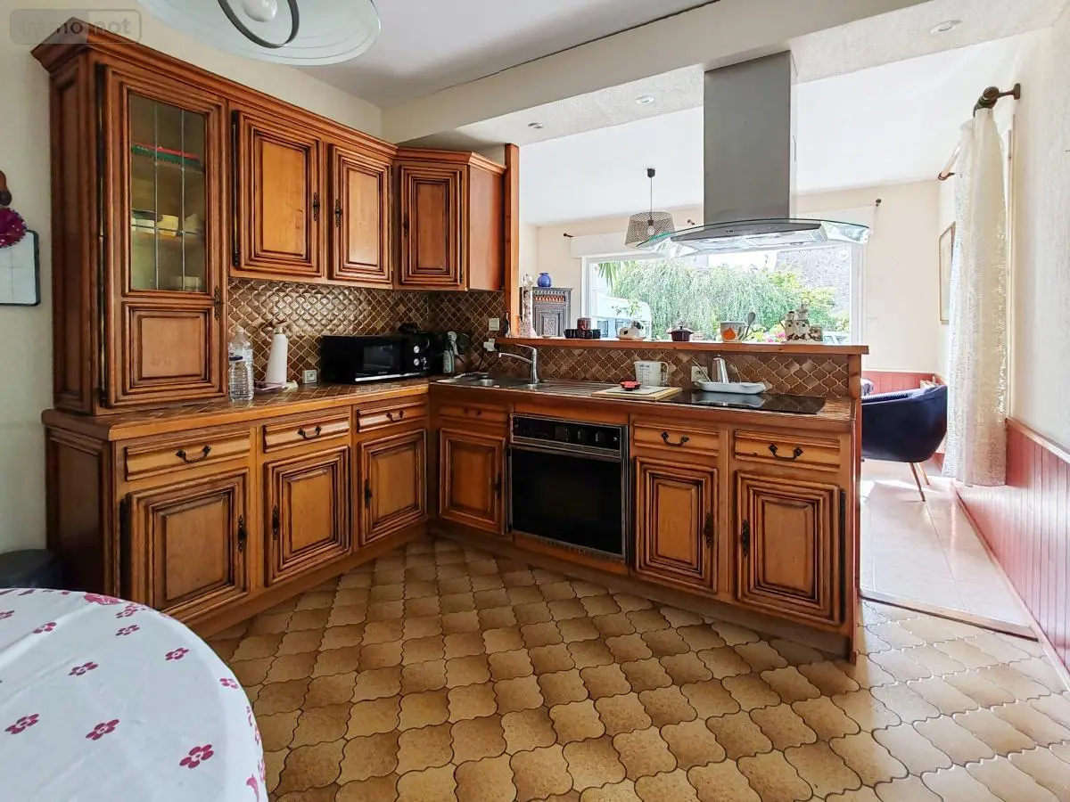 Дом с 3 спальнями в Сен-Поль-де-Леон, Франция № 344651