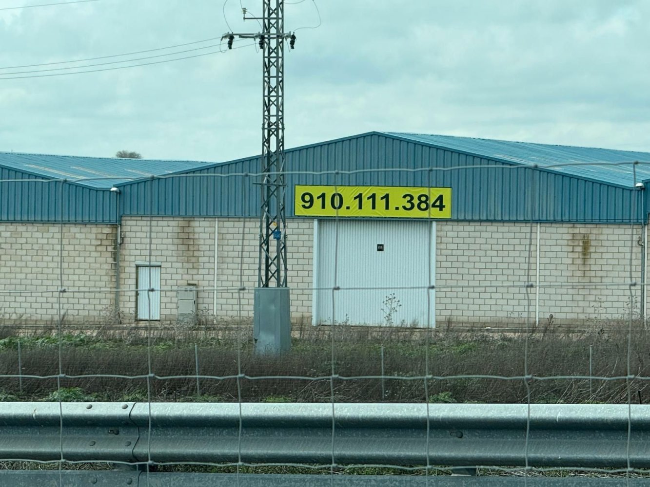 954m² Warehouse in Toledo, Spain No. 167306