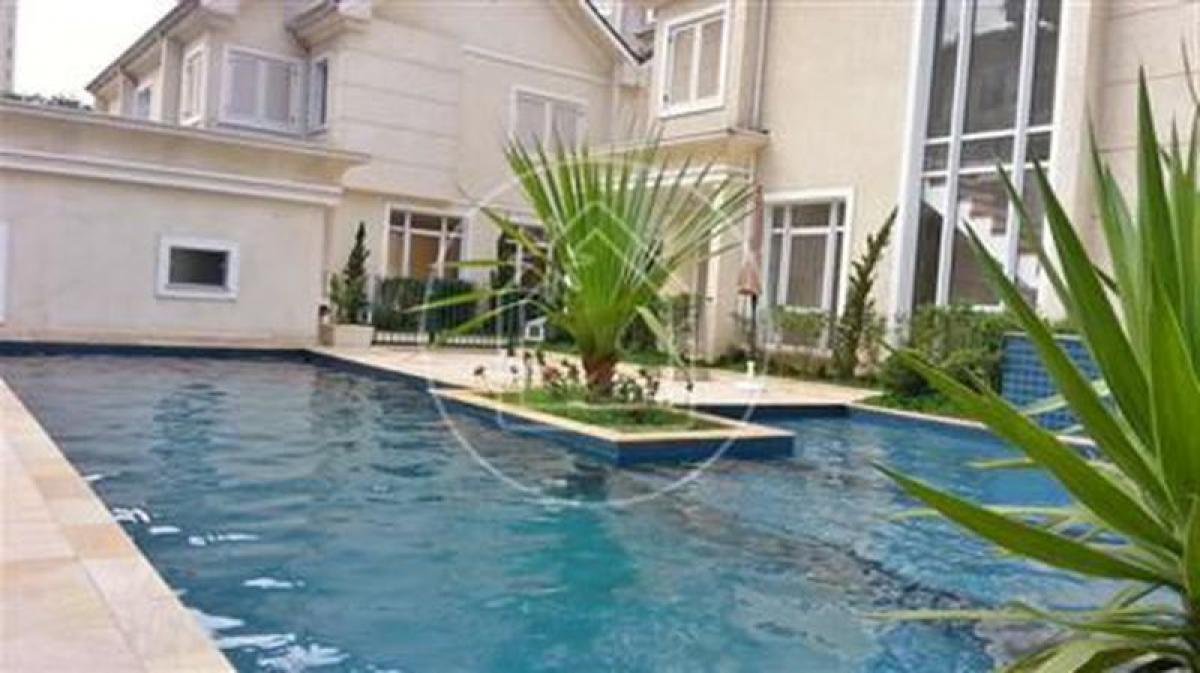 4 bedrooms House in Sao Paulo, Brazil No. 543832