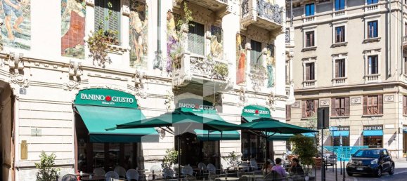 23 rooms Apartment in Milan, Italy No. 244425 3