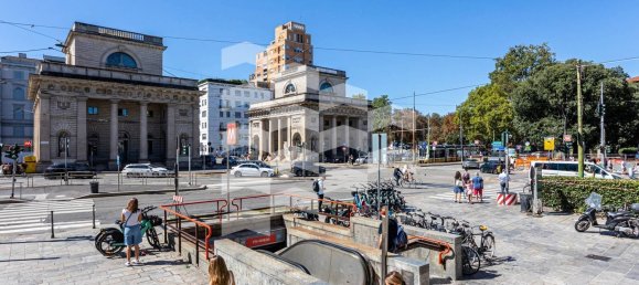 23 rooms Apartment in Milan, Italy No. 244425 2