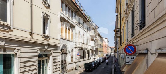 23 rooms Apartment in Milan, Italy No. 244425 10