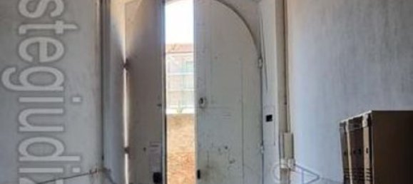 6 rooms Apartment in Livorno, Italy No. 42858 22