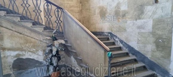 6 rooms Apartment in Livorno, Italy No. 42858 26