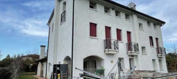 10 rooms Villa in Santa Lucia di Piave, Italy No. 258766 4
