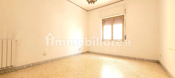 Apartamento de 2 dormitorios en Casoria, Italy No. 254611 2