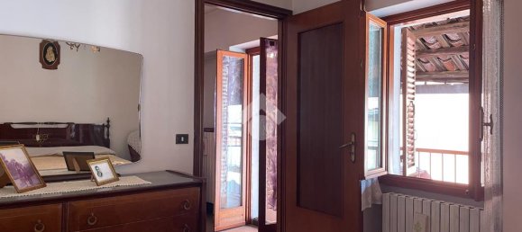 4 bedrooms House in Camandona, Italy No. 52653 33