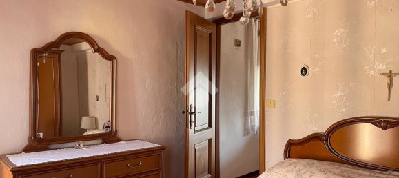 4 bedrooms House in Camandona, Italy No. 52653 37