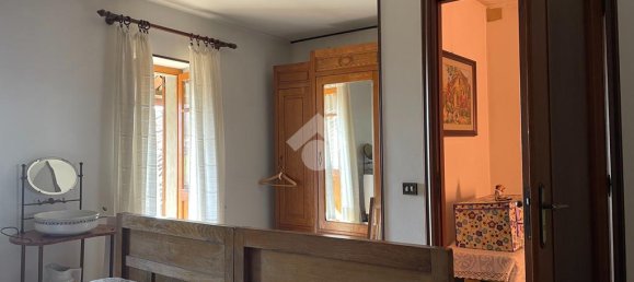4 bedrooms House in Camandona, Italy No. 52653 41