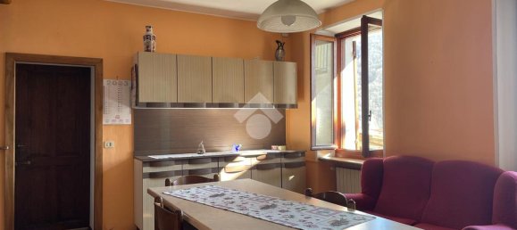 4 bedrooms House in Camandona, Italy No. 52653 7
