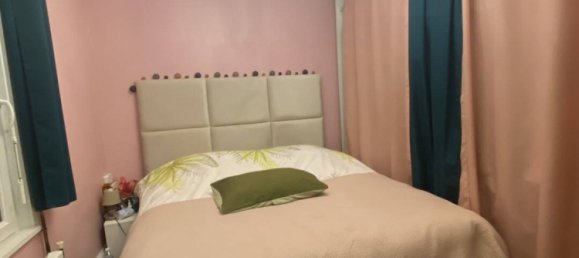 4 bedrooms House in Paris, France No. 51192 8