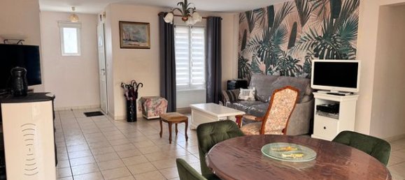 Дом с 3 спальнями в Сен-Жорж-де-Дидон, Франция № 290447 3