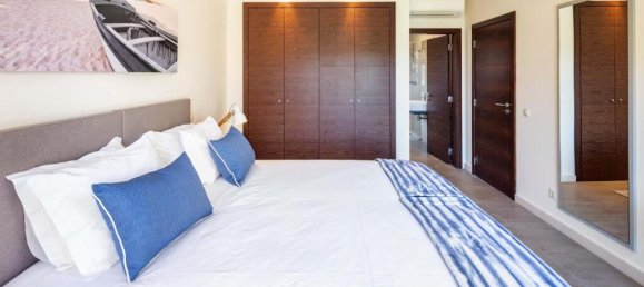 2 bedrooms Villa in Lagoa, Portugal No. 97041 10