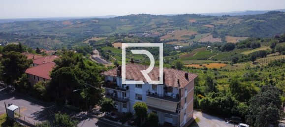 3 Schlafzimmer Wohnung in Roncofreddo, Italy, Nr. 376800 19