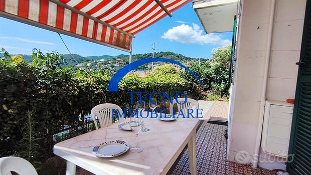 3-salle Appartement à Celle Ligure, Italy No. 298020