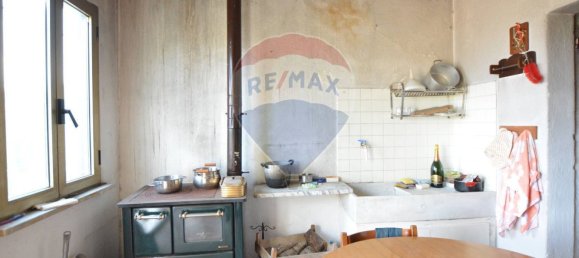 4 bedrooms House in Magliolo, Italy No. 36929 18