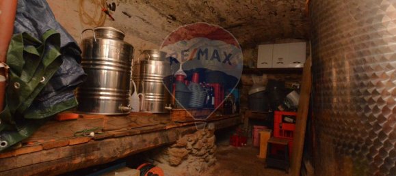 4 bedrooms House in Magliolo, Italy No. 36929 10