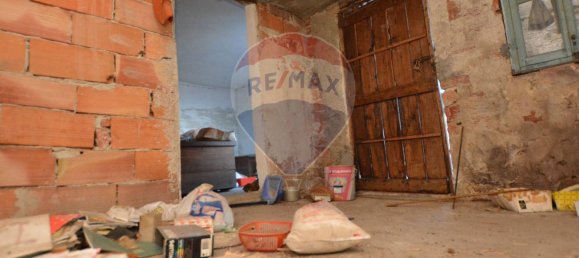 4 bedrooms House in Magliolo, Italy No. 36929 33