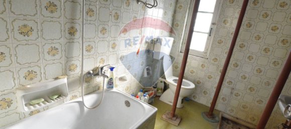 4 bedrooms House in Magliolo, Italy No. 36929 13