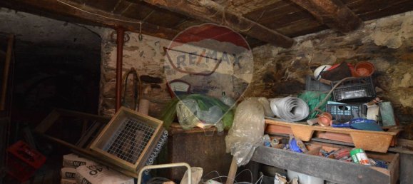 4 bedrooms House in Magliolo, Italy No. 36929 12