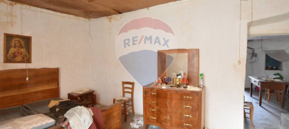 4 bedrooms House in Magliolo, Italy No. 36929 31