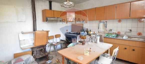 4 bedrooms House in Magliolo, Italy No. 36929 34