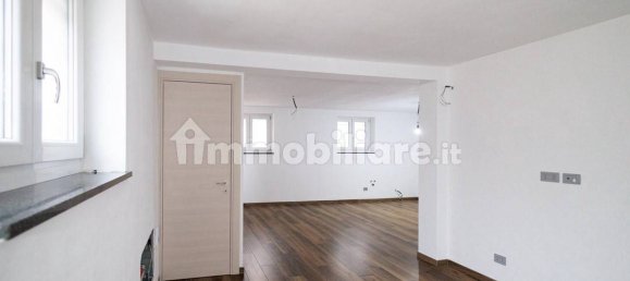 2 غرف نوم فيلا في Cornaredo, Italy رقم 113409 24