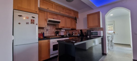 3 bedrooms House in Manilva, Spain No. 270312 2