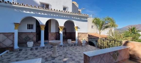 3 bedrooms House in Manilva, Spain No. 270312 12