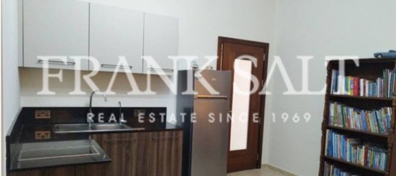 4 bedrooms House in Luqa, Malta No. 11690 5