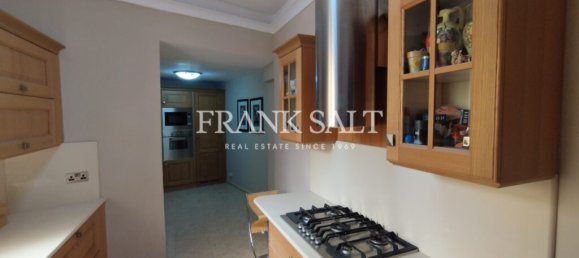 4 bedrooms House in Luqa, Malta No. 11690 6