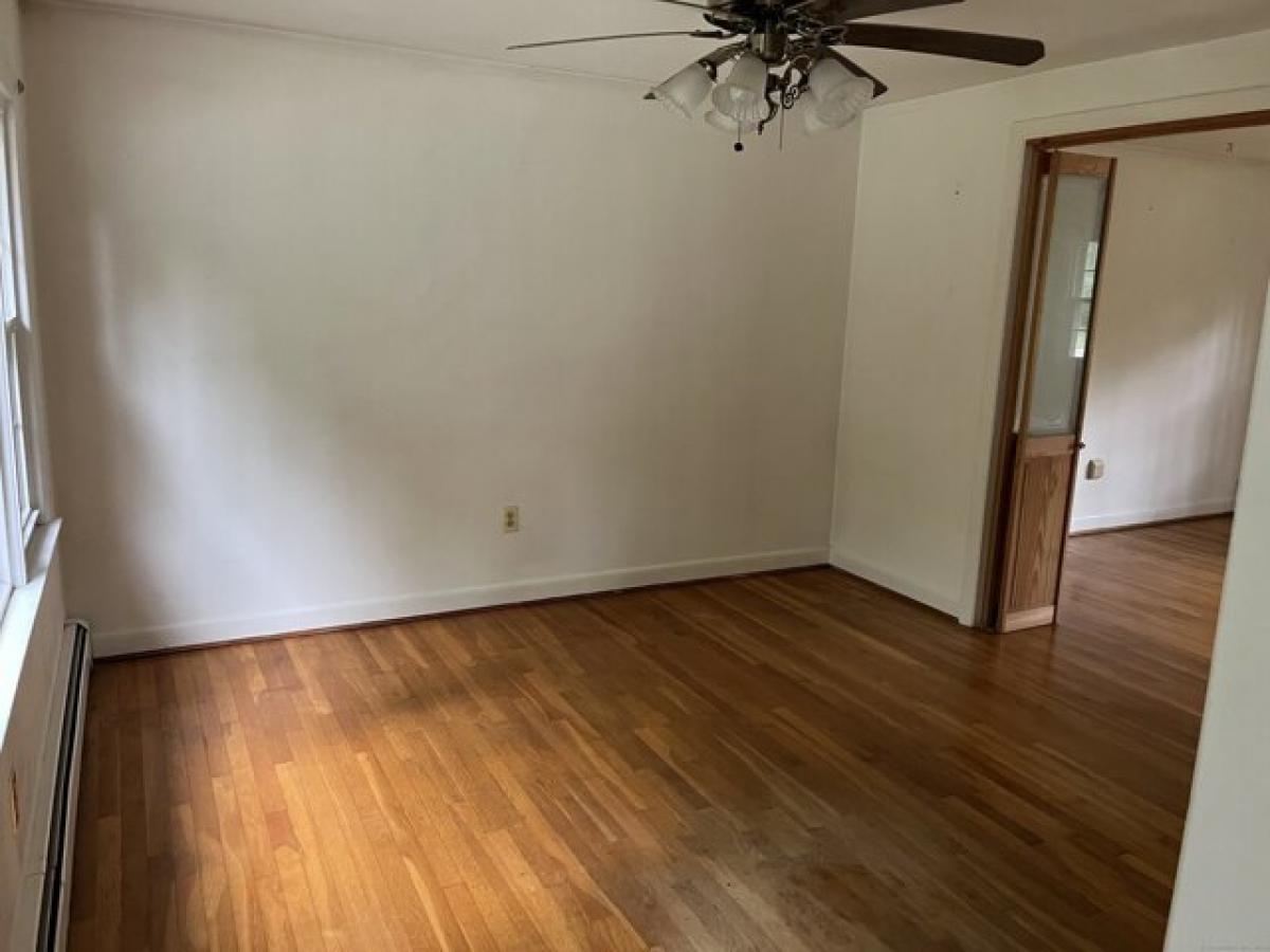 3 bedrooms House in North Stonington, USA No. 415382