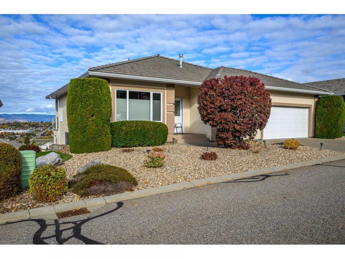 3 bedrooms House in British Columbia, Canada No. 1246