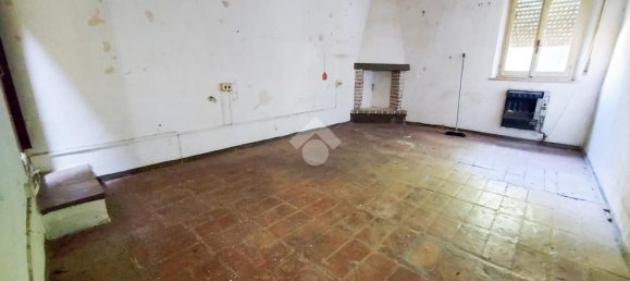 Дом с 4 комнатами в Колорно, Италия № 285681 13