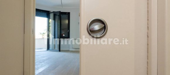 2 Schlafzimmer Wohnung in Rome, Italy, Nr. 335890 9