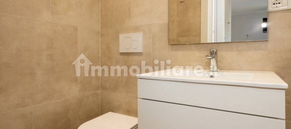 2 Schlafzimmer Wohnung in Rome, Italy, Nr. 335890 7