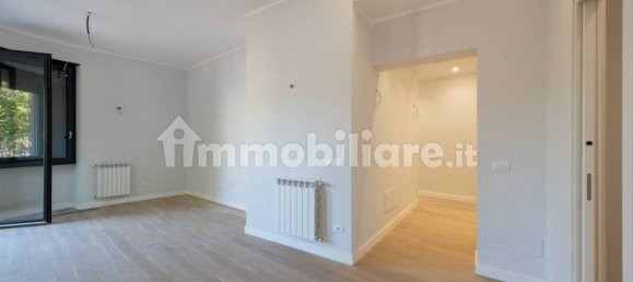 2 Schlafzimmer Wohnung in Rome, Italy, Nr. 335890 10