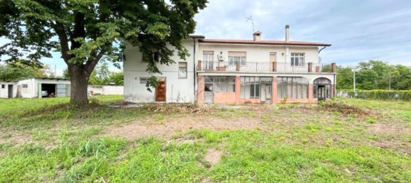 6 rooms House in Udine, Italy No. 286207 4