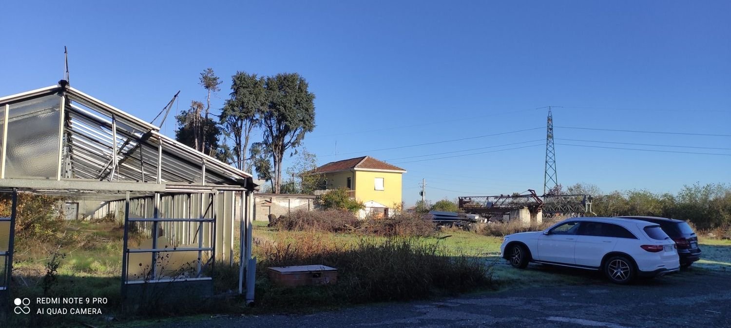 Casa de 6 habitaciónes en Alessandria, Italy No. 47073