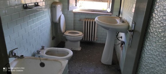 Casa de 6 habitaciónes en Alessandria, Italy No. 47073 17