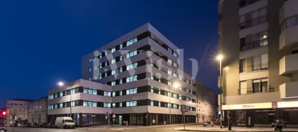 3 bedrooms Apartment in Porto, Portugal No. 97873 11