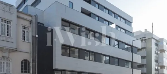 3 bedrooms Apartment in Porto, Portugal No. 97873 4