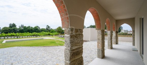 5 bedrooms House in Felgueiras, Portugal No. 42796 5