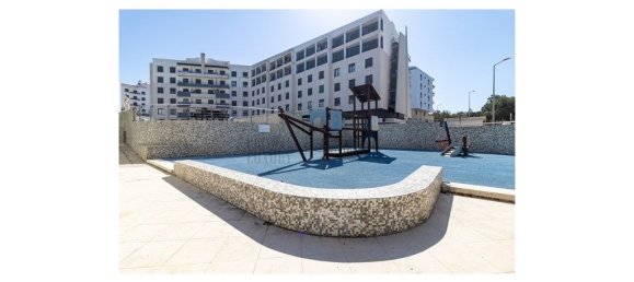 4 bedrooms Duplex in Corroios, Portugal No. 107698 5