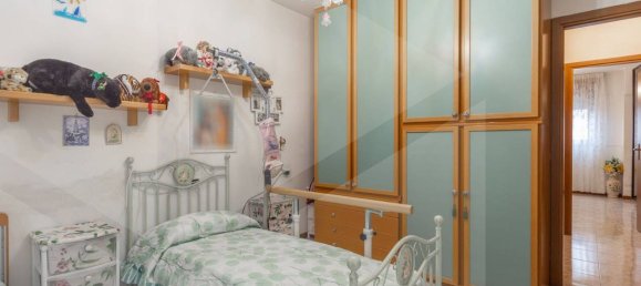 Apartamento de 3 habitaciónes en Milan, Italy No. 242079 21