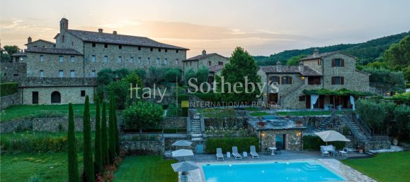 Дом с 43 спальнями в Умбертиде, Италия № 172127 37