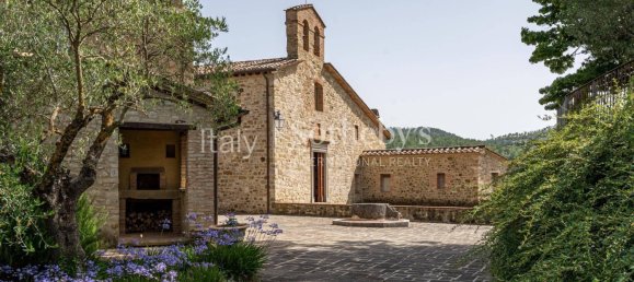 Дом с 43 спальнями в Умбертиде, Италия № 172127 23