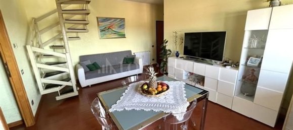 4 rooms Penthouse in Rome, Italy No. 271655 2